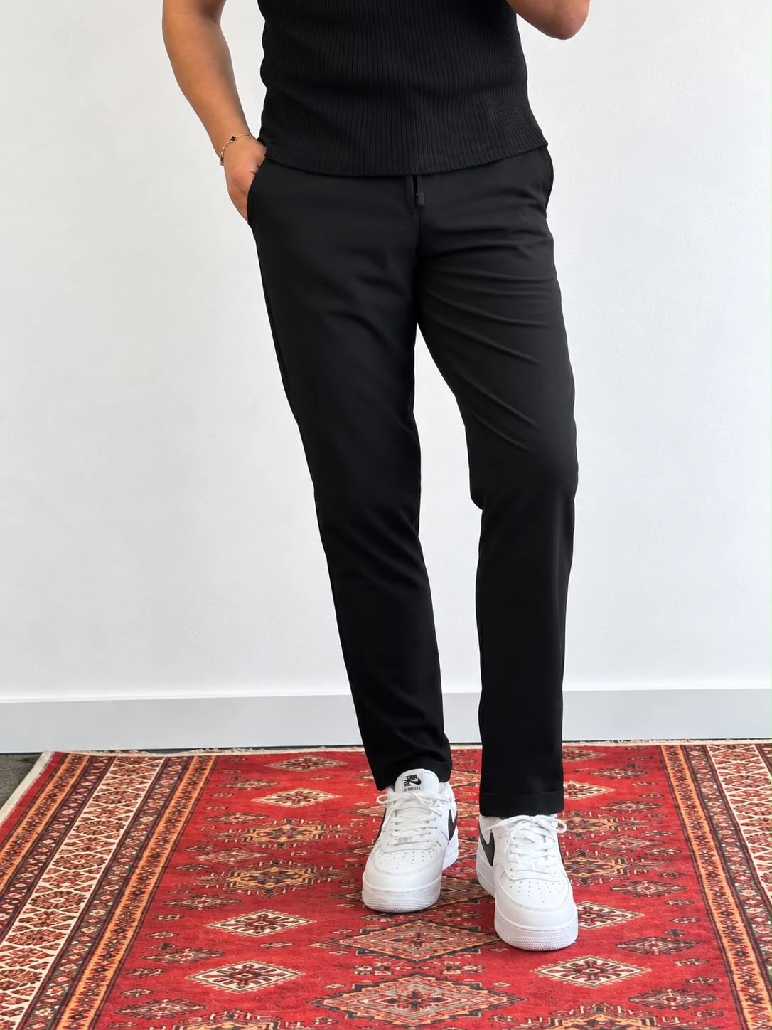 Siyah jogger kumaş pantolon