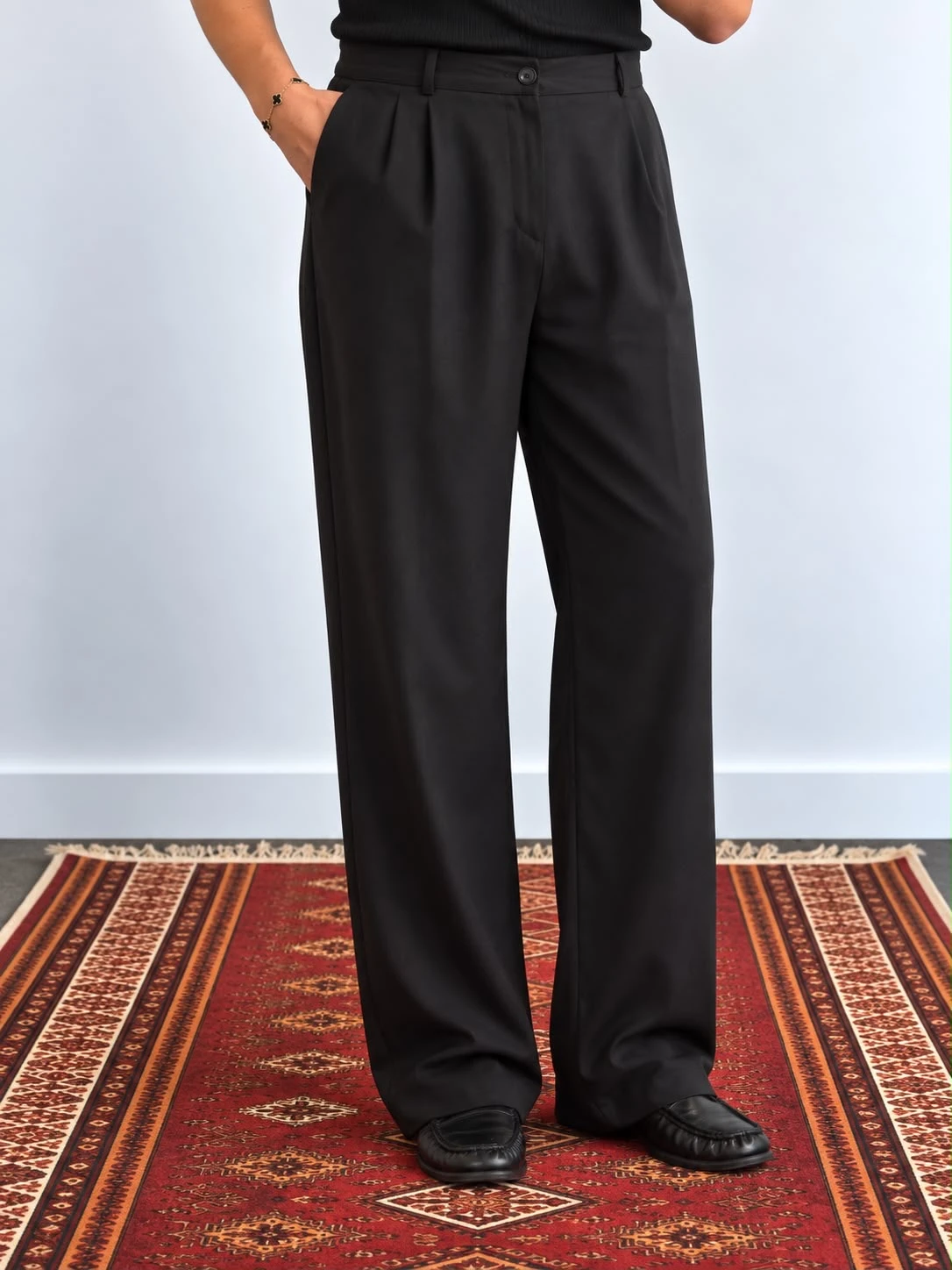 Siyah kumaş pantolon